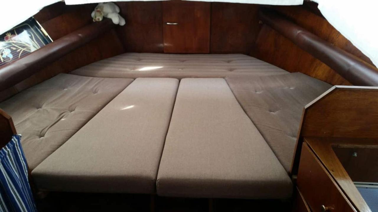 Boat Ella - Kamperen Op Het Water -Niet Om Mee Te Varen -Read Host Profile-Lees Hostprofiel Jutrijp Bagian luar foto