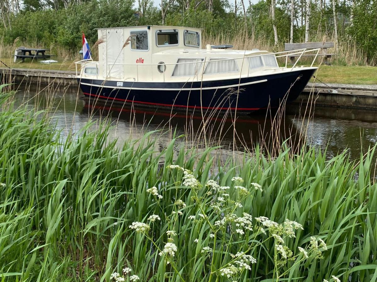 Boat Ella - Kamperen Op Het Water -Niet Om Mee Te Varen -Read Host Profile-Lees Hostprofiel Jutrijp Bagian luar foto